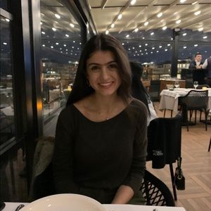 Meet your Posher, Mina